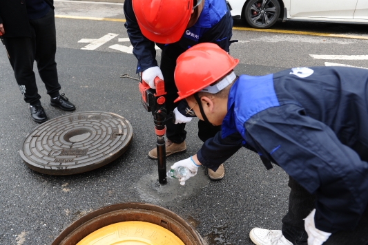 筑牢地下安全防線(xiàn)——全面解析井蓋檢查內(nèi)容與方法